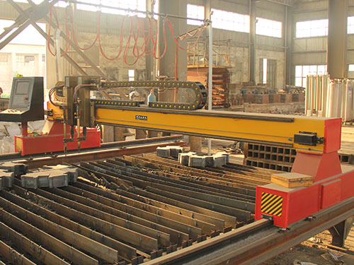 레이저 절단 장비